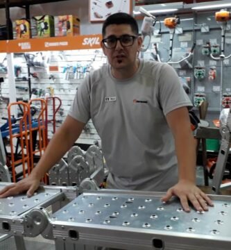 Escalera de aluminio doble