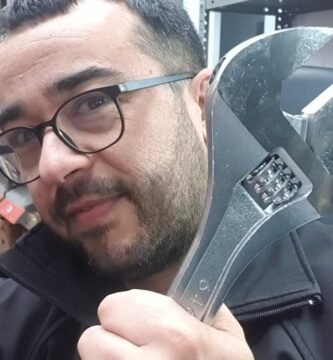 llave inglesa bellota